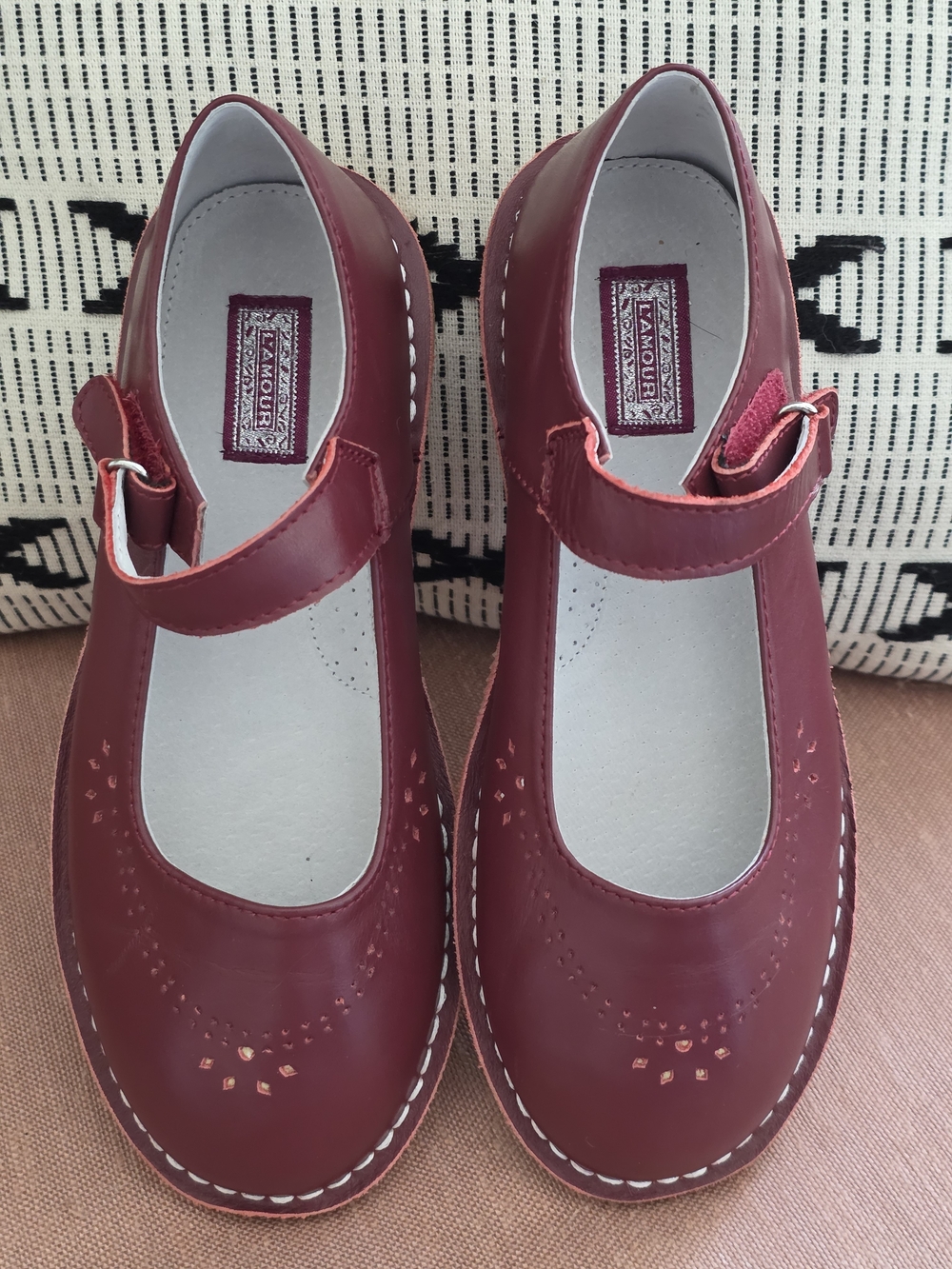 L'Amour Burgundy Leather Mary Janes Size 3 Dark Academia Prep Preppy Shoes NWOT